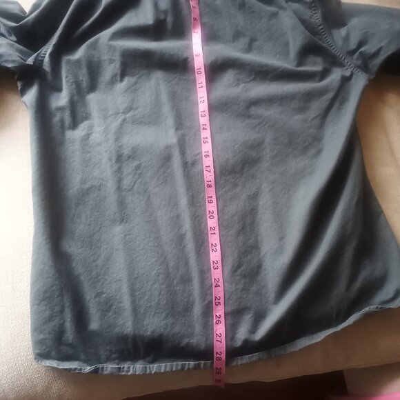 J crew Gray button up classic fit large - Picture 5 of 5